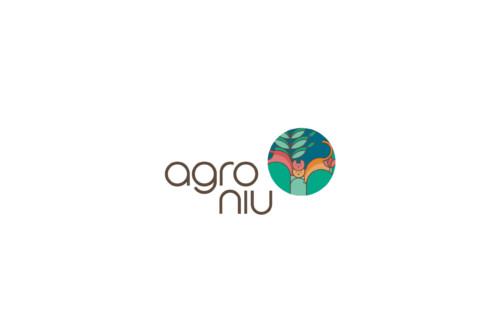 Design de logo para a Agropecuária Agro Niu em Palhoça/SC, apresentando elementos naturais que representam agricultura e jardinagem. Projeto de branding assinado por ENTRE Design.