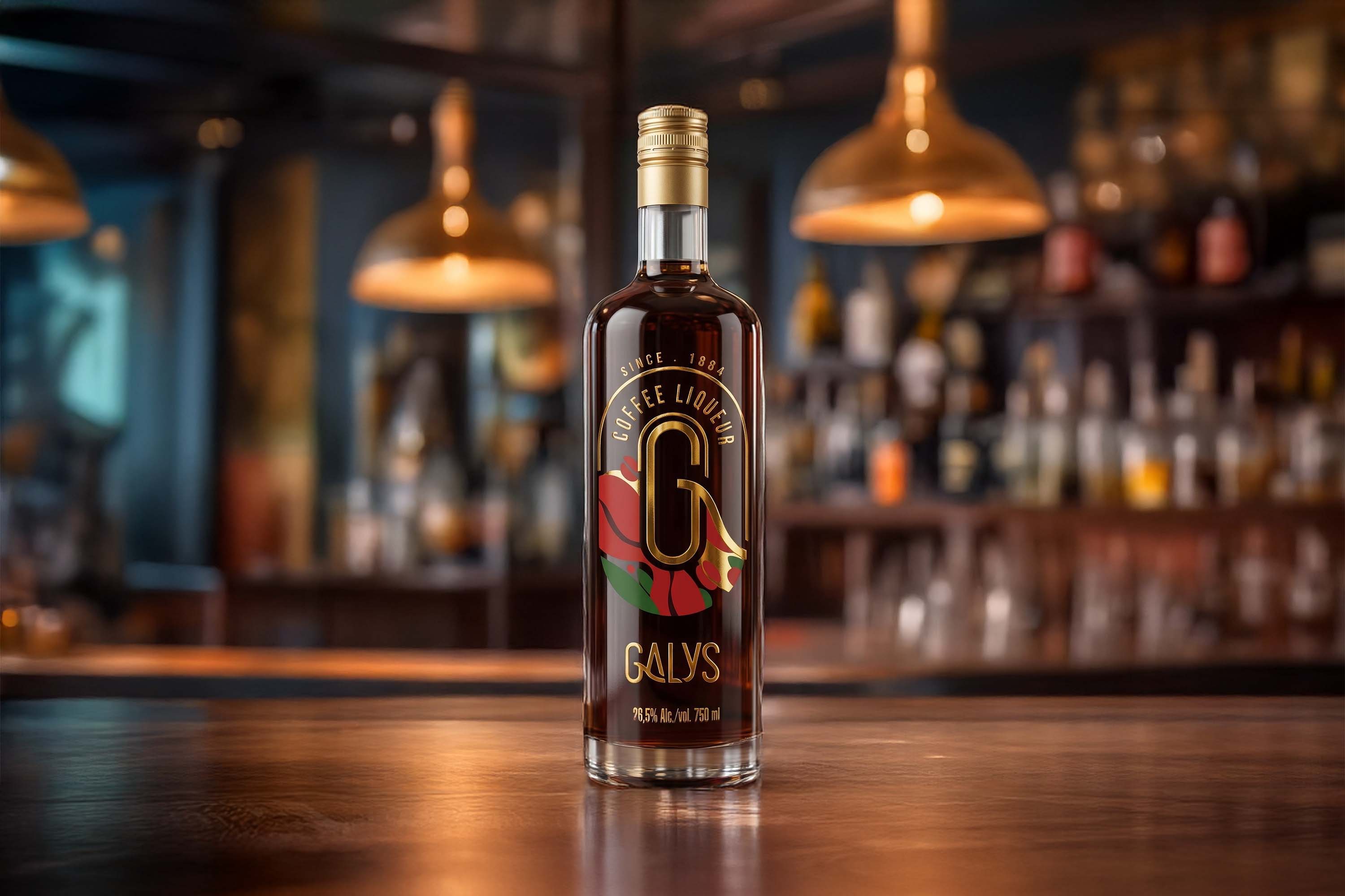 Design do novo rótulo dos licores Galys, fabricados pela Distillerie Stock do Brasil. O layout destaca o brasão central com a letra G, emoldurado por grafismos fluidos que representam os ingredientes e o sabor premium da bebida.